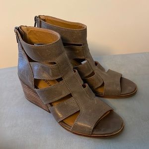 Lucky brand chunky Gladiator